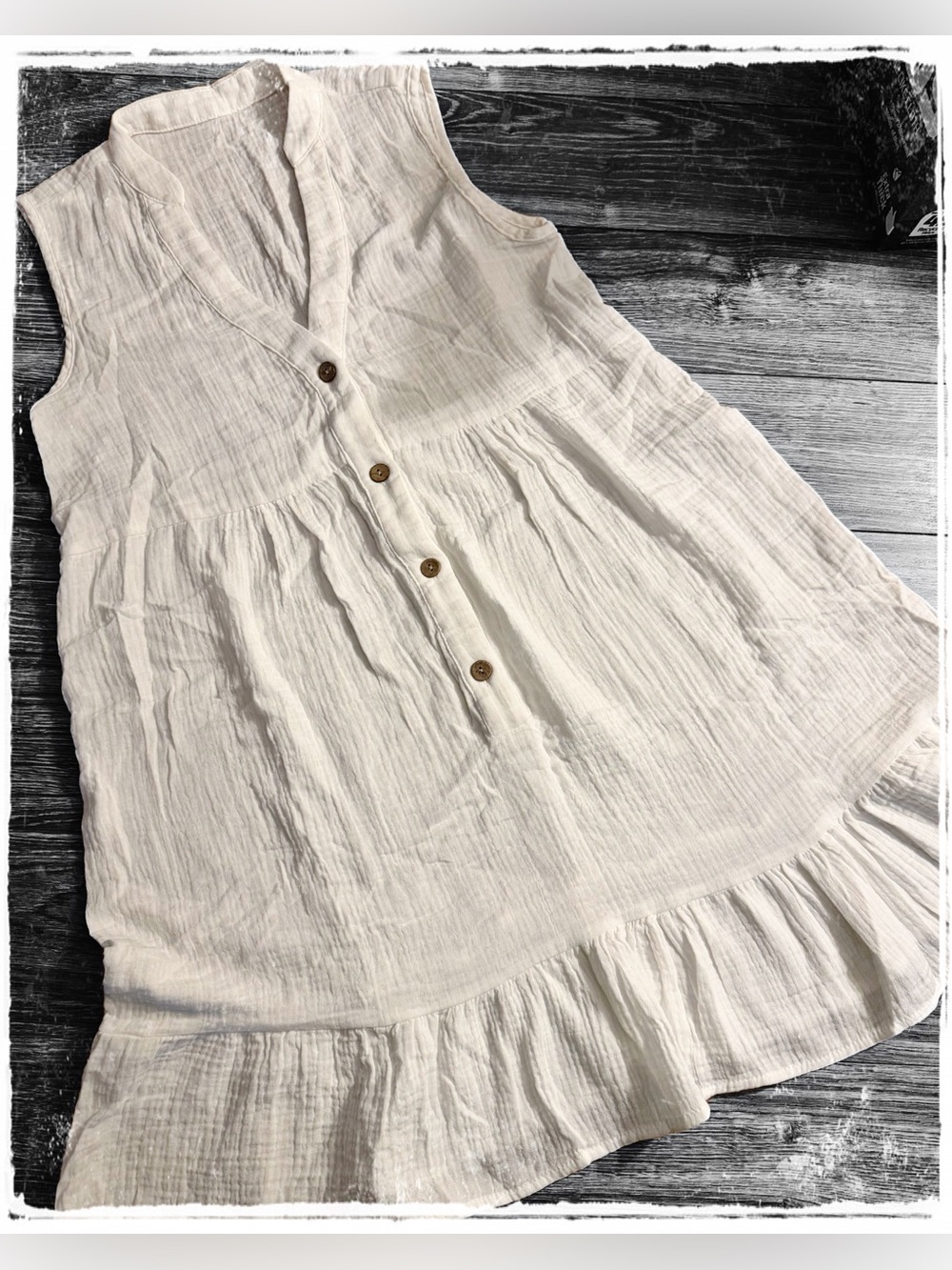 Cupshe White Sleeveless Button-Front Gauze Tunic Dress